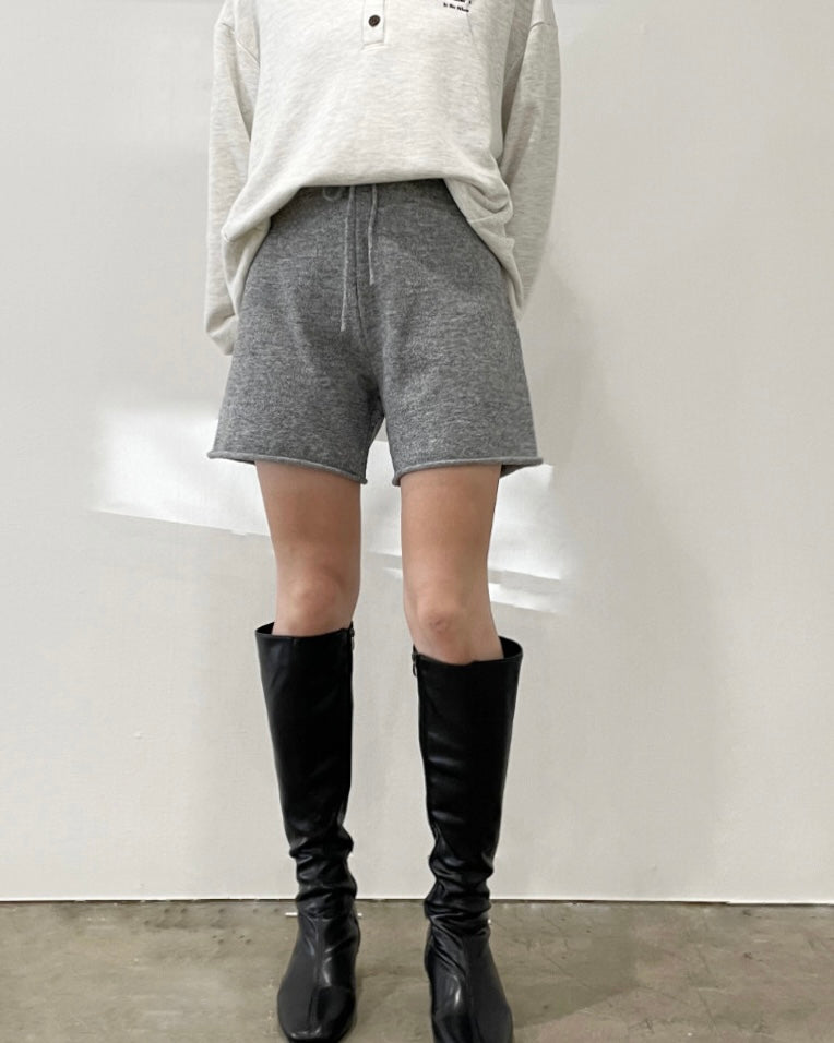 ウール混ニットショートパンツ
