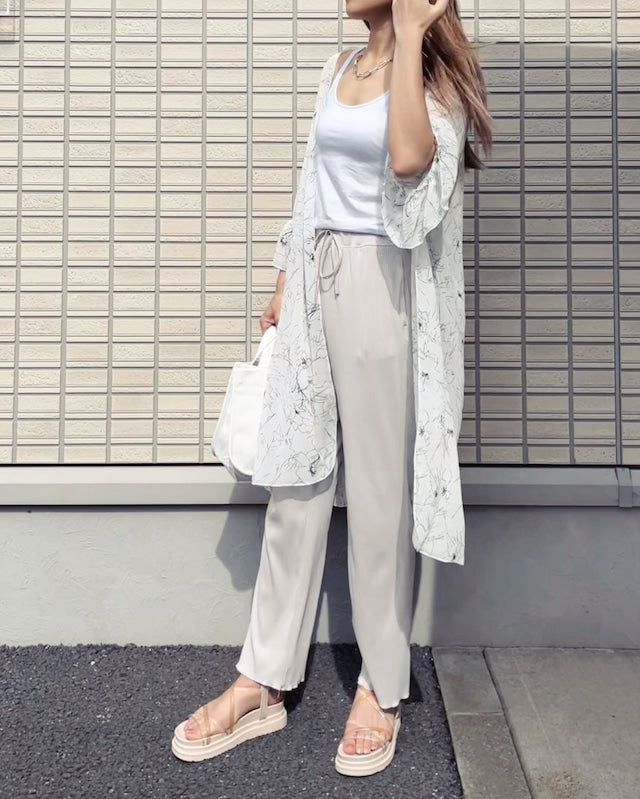 モノトーン花柄シフォンシャツ