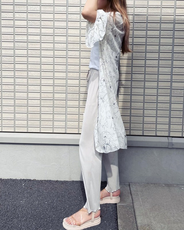 モノトーン花柄シフォンシャツ