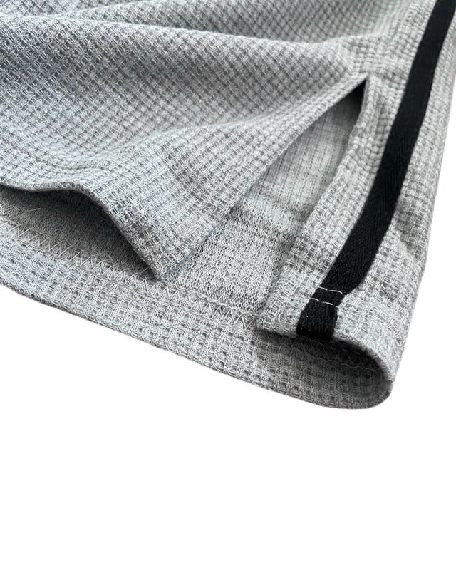 スリットラインパンツ