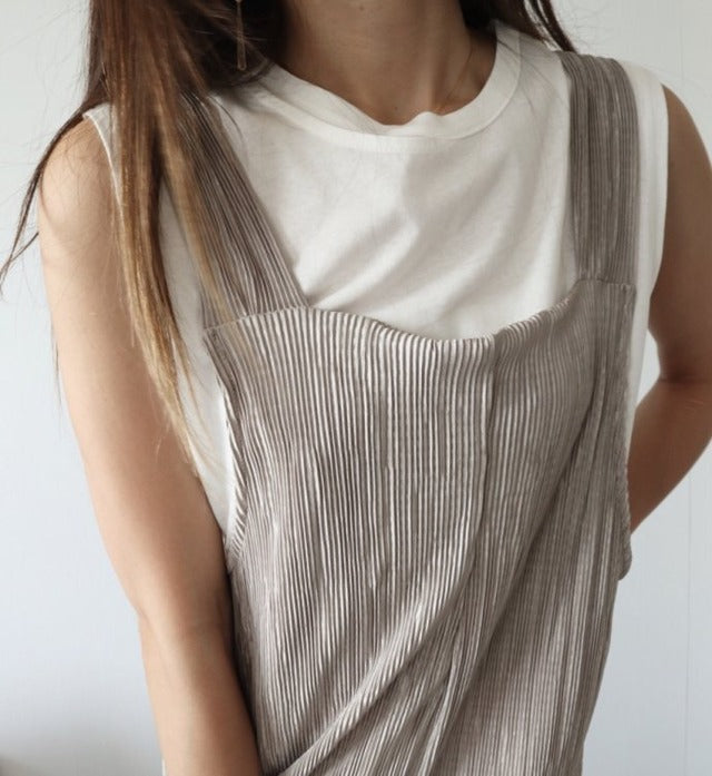 プリーツオールインワン