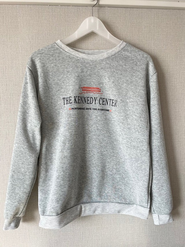 英字ロゴプルオーバー