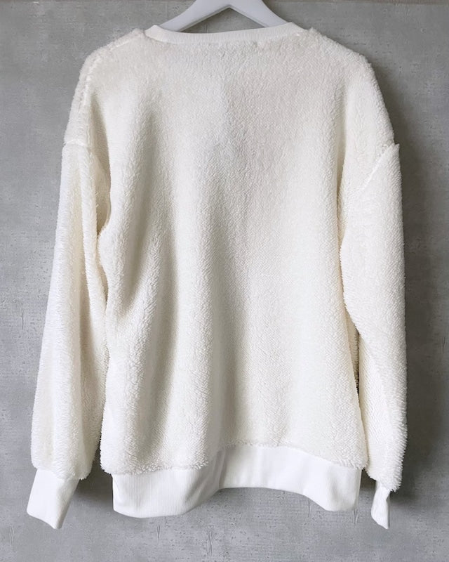 シャギー刺繍プルオーバー