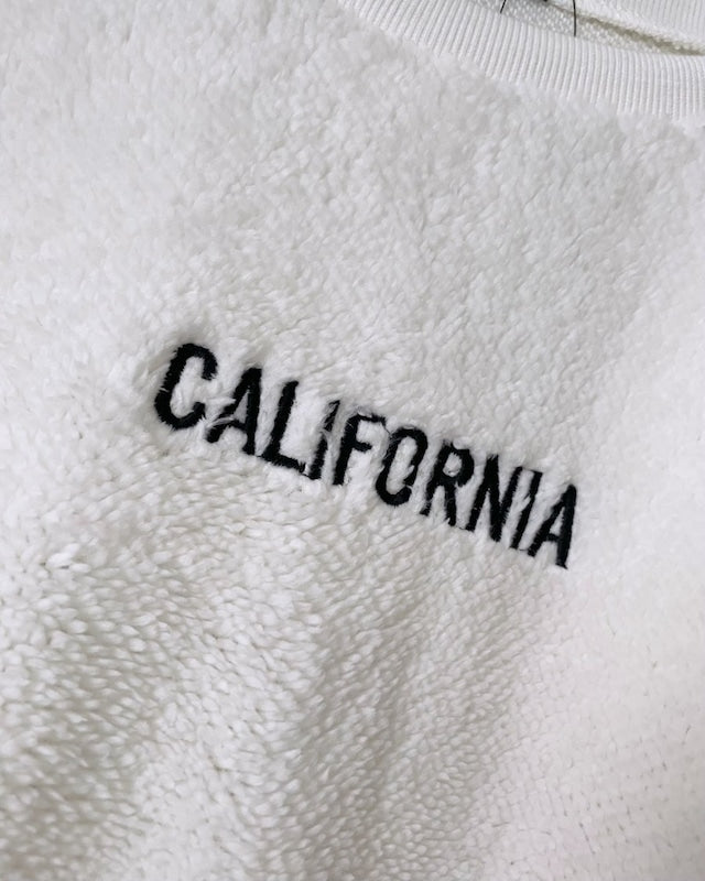 シャギー刺繍プルオーバー