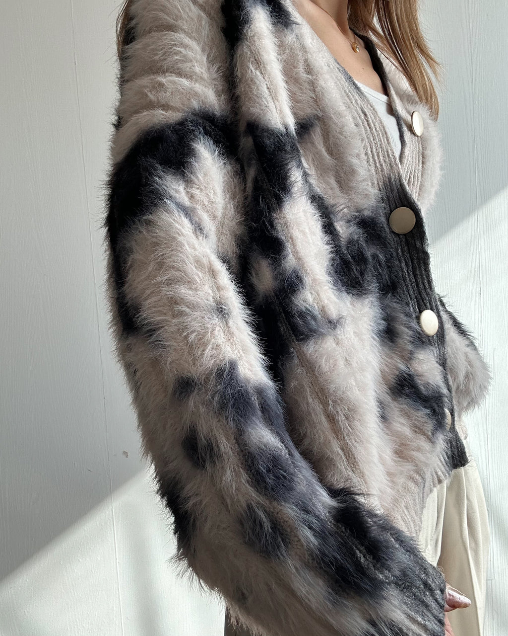 モノトーンブレンド シャギーニットカーディガン