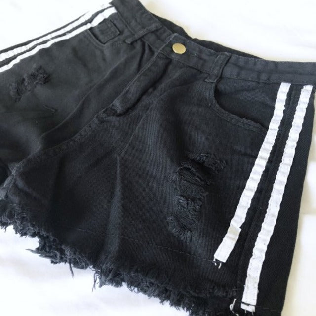 ラインショートパンツ