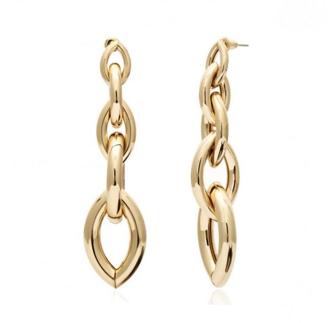 チェーンピアス