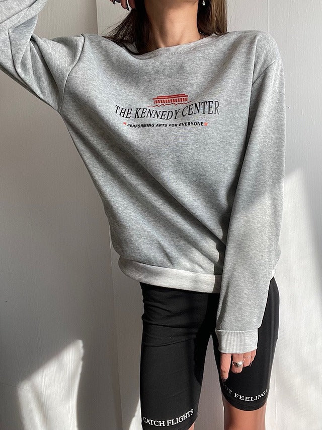 英字ロゴプルオーバー