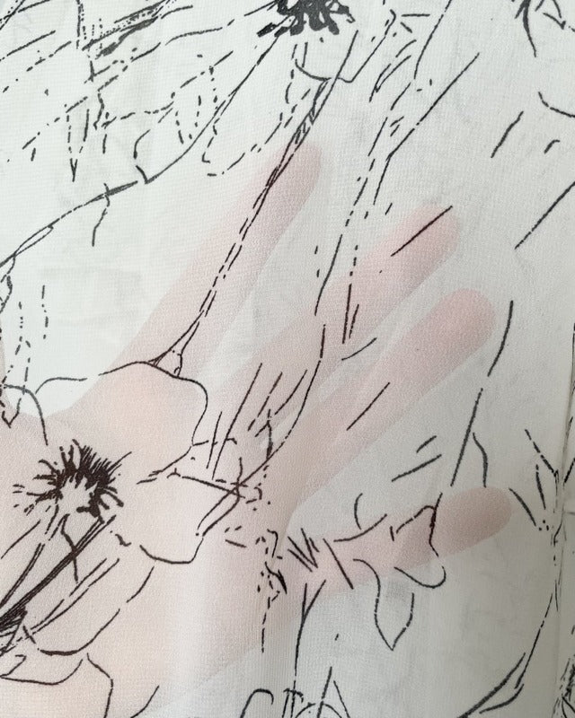 モノトーン花柄シフォンシャツ