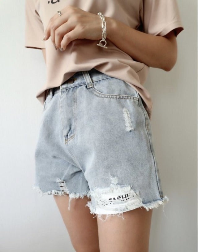 ダメージロゴショートパンツ