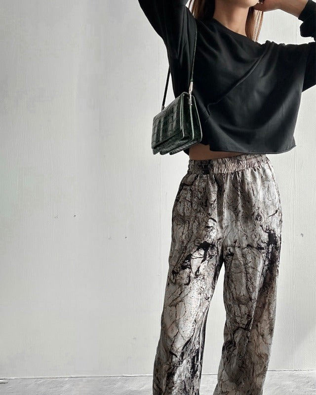 アシンメトリーカットトップス