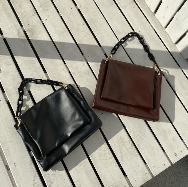 エコレザーチェーンバッグ