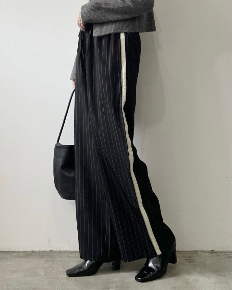 ピンストライプ配色ストレートパンツ