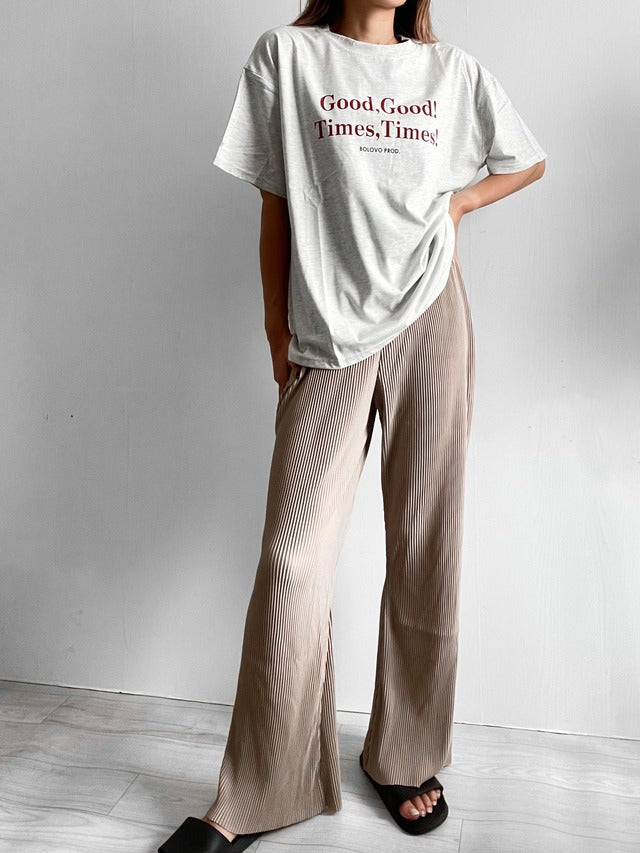 プリーツフレアパンツ