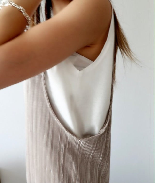 プリーツオールインワン