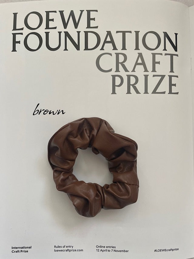 レザーシュシュ