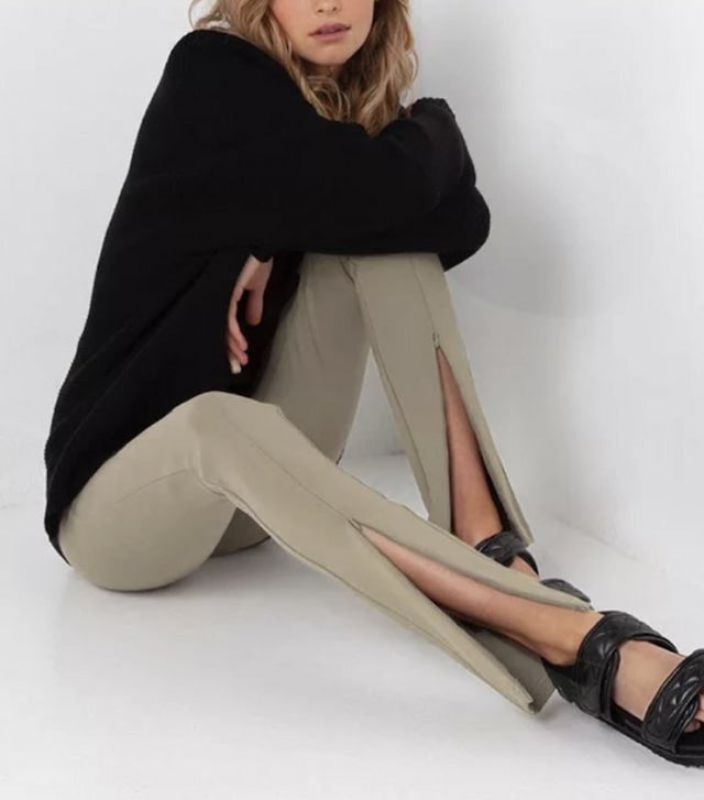 ジッパースリムパンツ