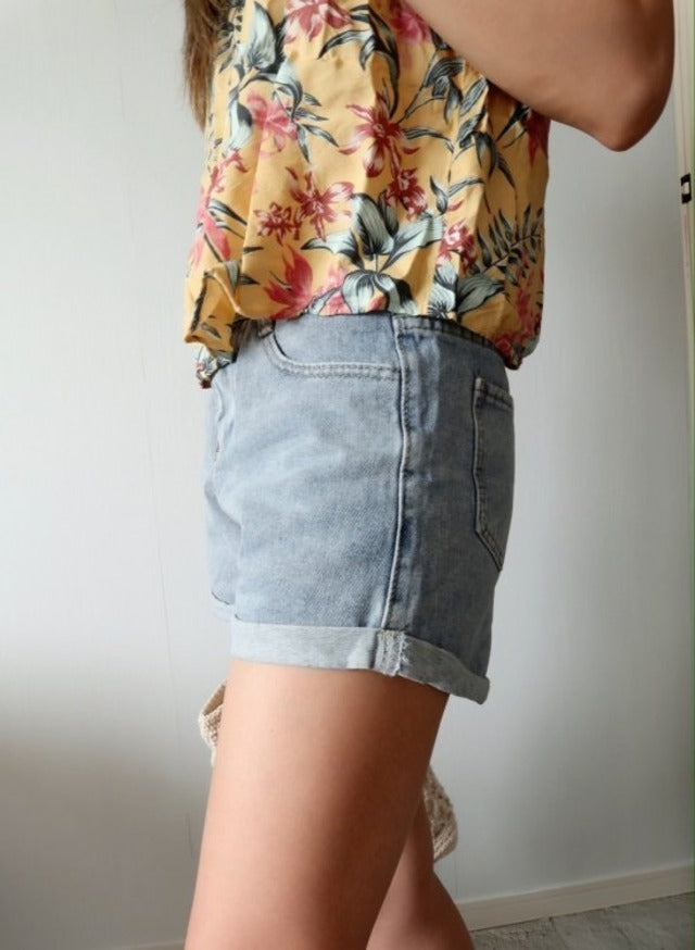 ハイウエストショートパンツ