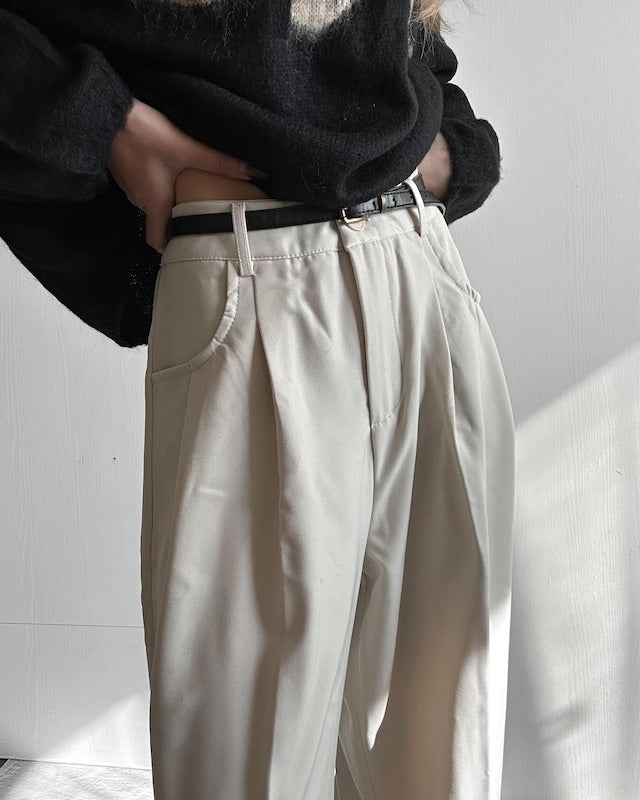 タックデザインワイドパンツ