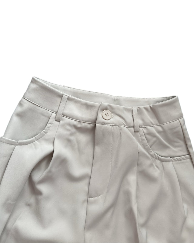 タックデザインワイドパンツ