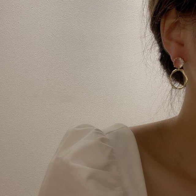 サークルストーンピアス