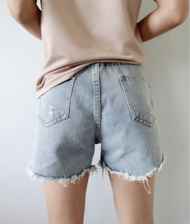 ダメージロゴショートパンツ